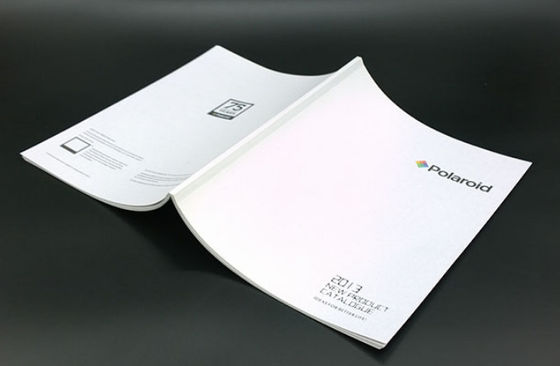 Impressão de folheto dobrado offset 128G Litho impressão de folheto com três dobras